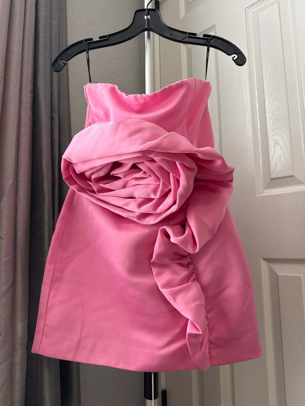 Forever 21 x Wicked Movie Pink Satin Rosette Strapless Mini Dress